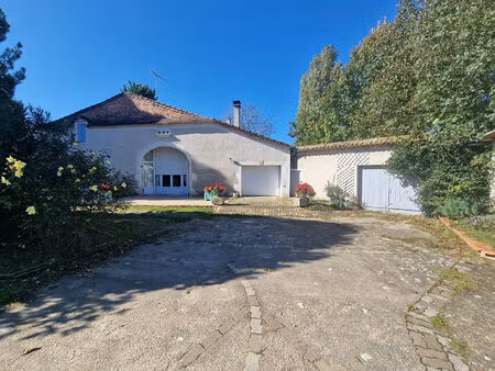 maison en pierre 4 chambres et terrain proche duras