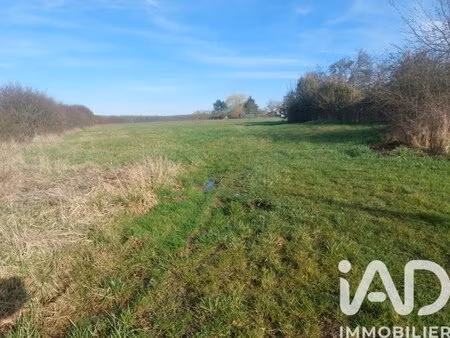 en vente terrain constructible 208 69 ares – 20 869 € |étain