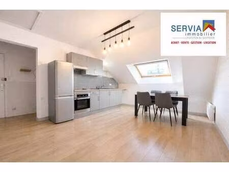 location appartement 3 pièces meublé à auray (56400) : à louer 3 pièces meublé / 40m² aura