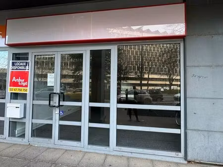location commerce 66 m² à tours (37000)