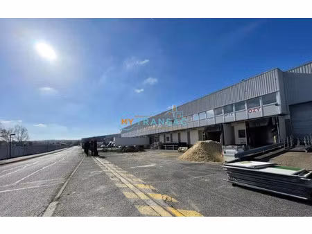 location local commercial