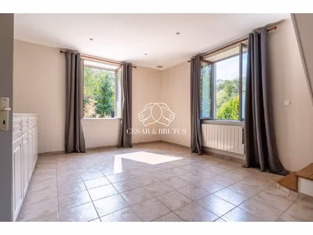 appartement t4 avec jardin et vue