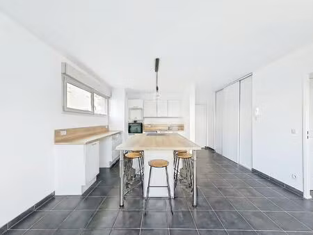 lyon : appartement contemporain 3 pièces
