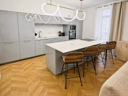 appartement de 4 pièces de 86 m² à béziers
