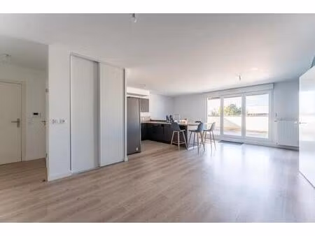 appartement de 5 pièces de 94 m² à mérignac