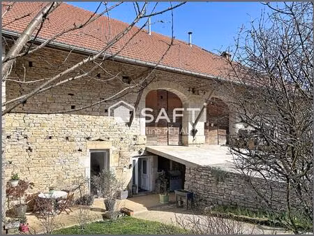ferme mitoyenne pleine de charme sur beau terrain