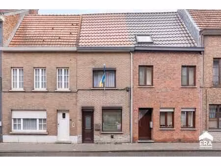 à vendre: maison compacte au centre de tirlemont