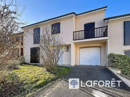 spacieuse maison traversante avec cheminée et jardin à saint-germain-en-laye  proche lycée