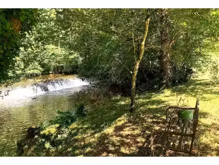 maison de campagne avec rivière au calme à st martin le mault