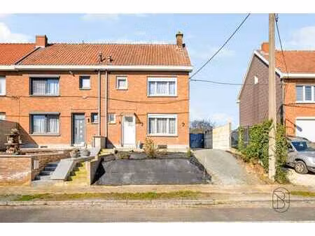 maison 3 façades tout confort avec jardin !