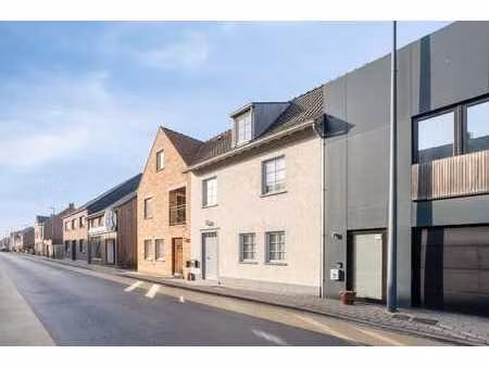 prachtige instapklare woning in hartje van staden