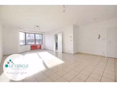 rue anatole france : appartement 1ch en plein centre-ville a