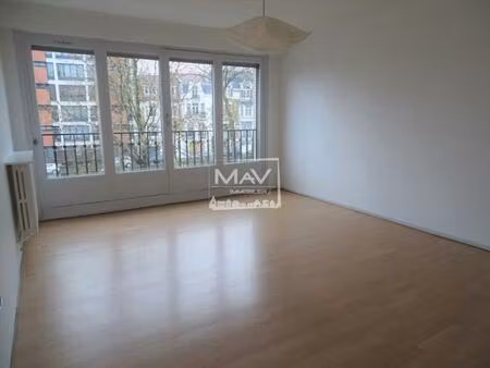 location appartement 3 pièces 75 m² à lille (59800)