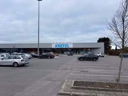 commerce 2.899 m² à louer carrefour oostakker
