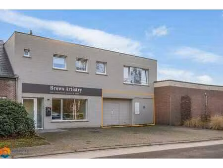 ruime opslagplaats +- 363 m²