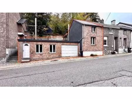 maison avec garage et terrasse – rue reine astrid 45  engis