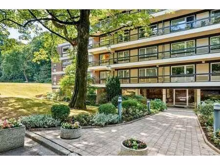 appartement 3ch ± 167m²  terrasse sud  box fermés