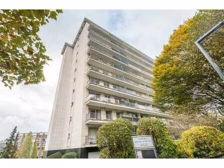 excellent appartement 2 ch + terrasse + parking