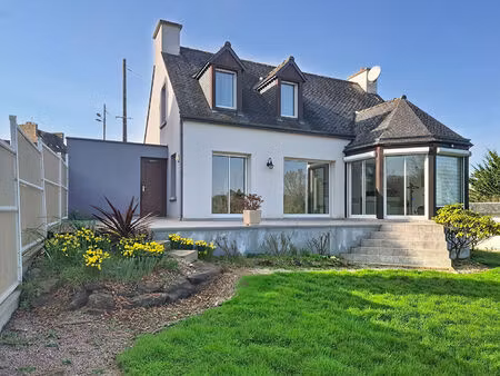 maison familiale 117 m² callac (22160) ? vie de plain-pied possible