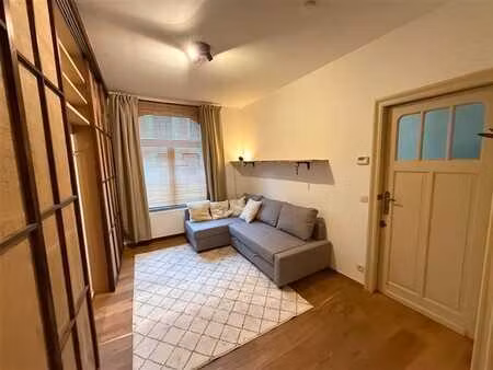 rez-de-chaussée jardin semi-meublé