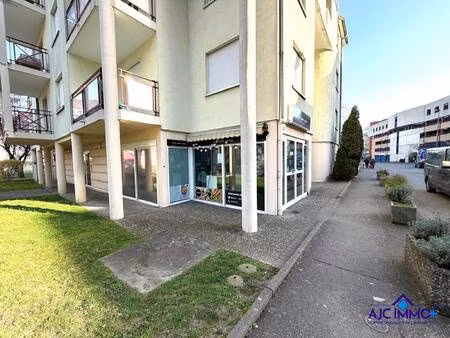 local commercial à vendre