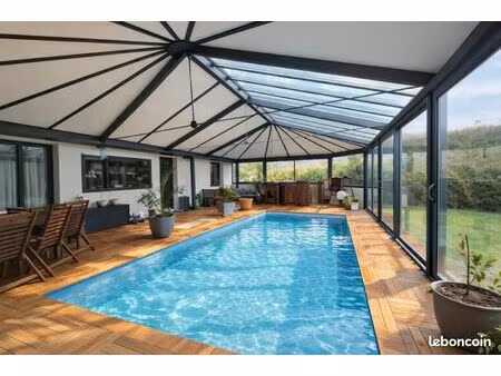 maison dans résidence calme