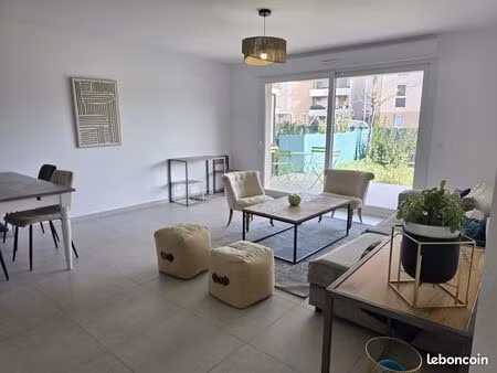 rdj 2p meublé dans un programme neuf avec piscine  5 minutes du centre ville et plages