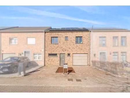 maison récente dans quartier calme à hamme