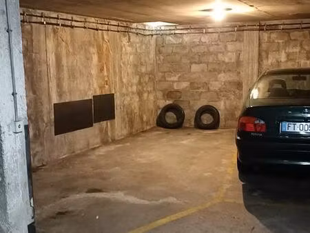 loue emplacement de parking