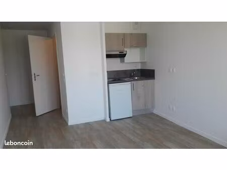 studio 1 pièce 25 m²
