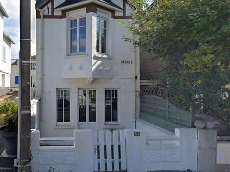 jullouville (avenue des mines d’or) – maison rénovée 50 m² – 3 pièces – location longue du