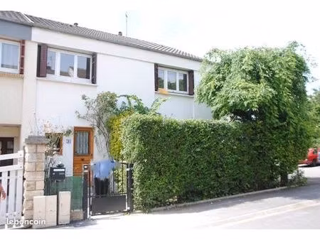 maison - 6 pièces - 90m²