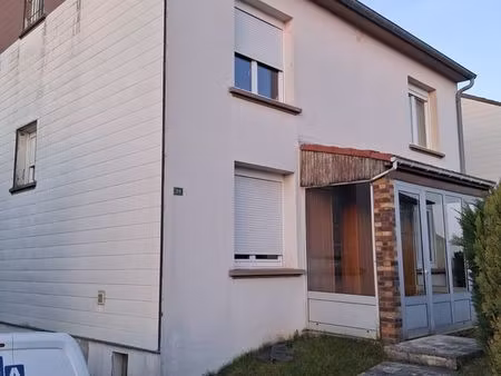 loue maison à sainte marie aux chênes