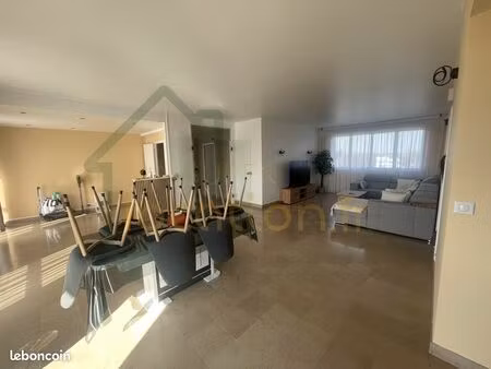 appartement 5 pièces 145 m²