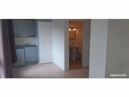 loue apprtement 28 m2