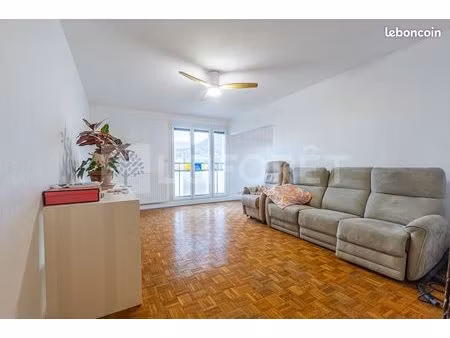 appartement 3 pièces 84 m²