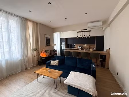 t3 meublé – 2 chambres – grande pièce de vie 40 m² – garage avec mezzanine