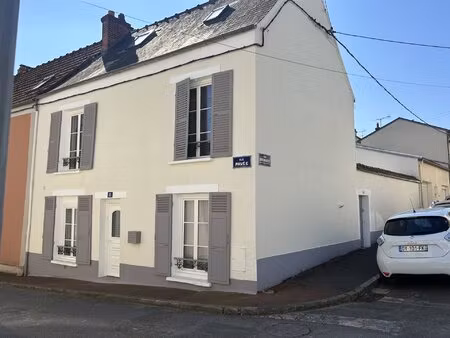 exclusivite etampes centre ville de maison de caractére avec extérieur