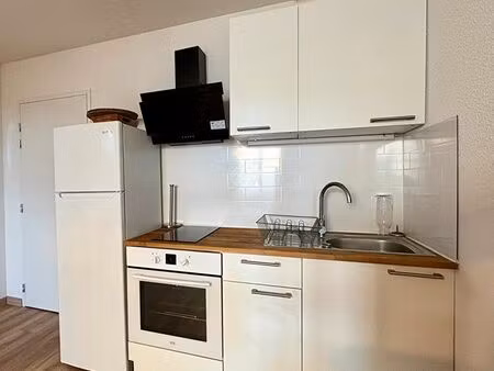 particulier loue t2 au calme à dinan