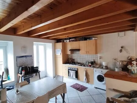 appartement 75m2 avec terrasse