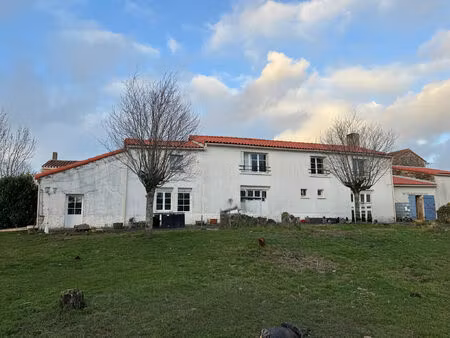 vente maison 5 pièces 149 m² saint-martin-lars-en-sainte-hermine (85210)