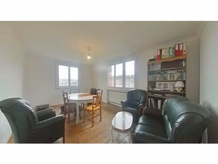 maison avec grand jardin