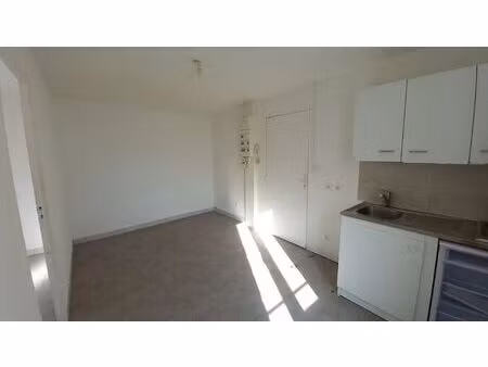 location appartement 23 m² à fourmies (59610)