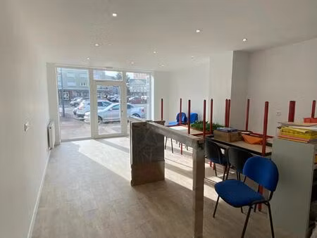 location commerce à maubeuge (59600)