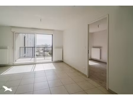 vente appartement 2 pièces 48 m² à chassieu (69680)  199 000 €