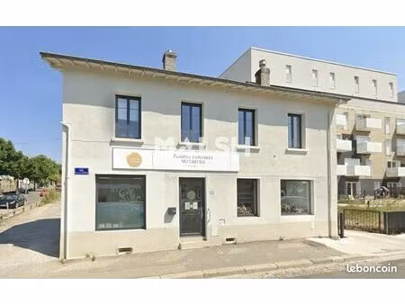 bureaux 90 m²