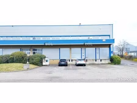 local industriel 1 150 m²