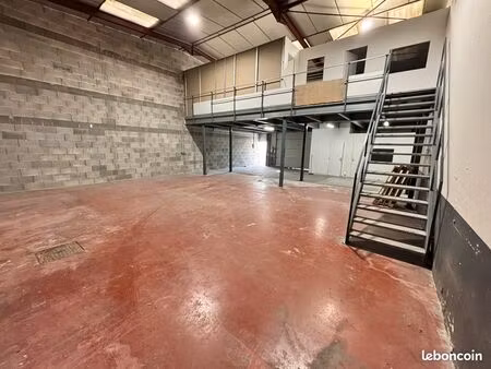 local d'activité vénissieux