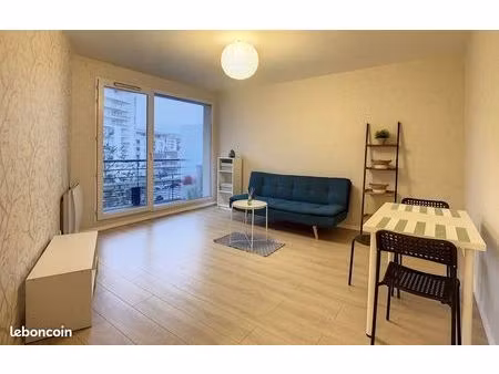 t2 de 40m2  proche rer cergy-le-haut