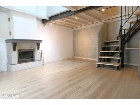 maison de village t5 + bureau  atelier et cave voûtée